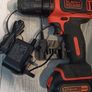 Black and Decker 10.8v drill battery + charger Image 6