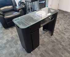 Nail Table