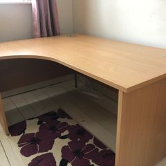 Office Desk - Radial