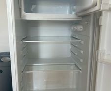Essentials fridge/freezer