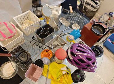 Random house stuffs, moka pot (2 sizes)