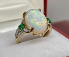 Gold Rind with Opal, Emerald and Moissanite