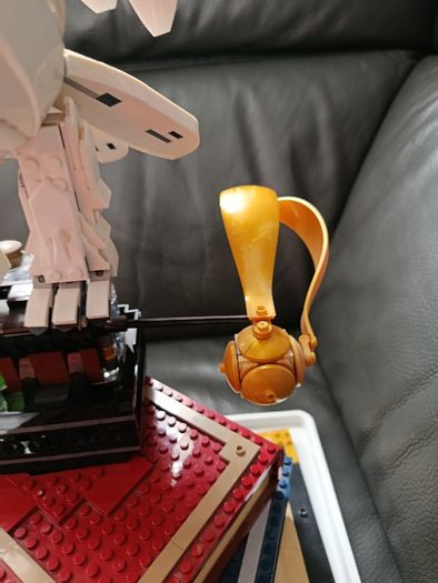 LEGO Harry Potter Hedwig Display Model (76391) Built