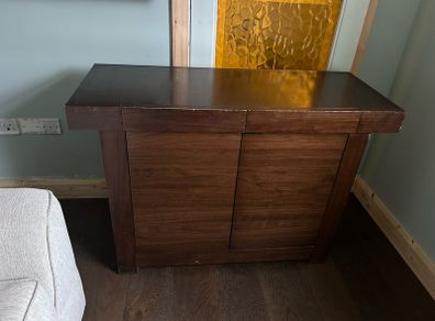 sideboard
