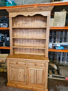 pine dresser
