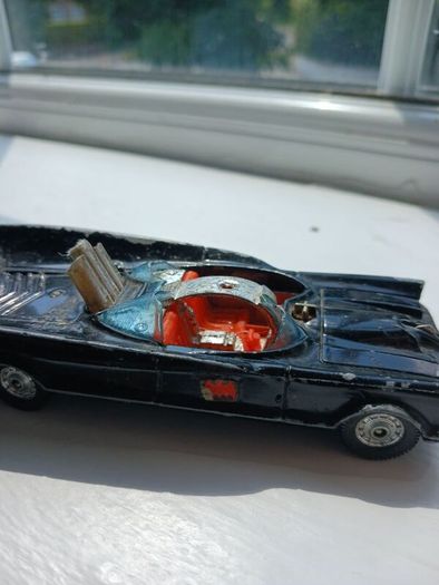 Batmobile Corgi 267