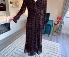 Ladies Black & Red Wrap Dress from Michael Kors. Size Xs UK 6 / EU 34