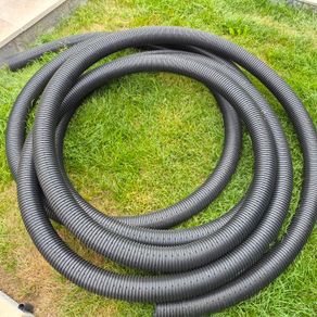 Perforated drainage pipe