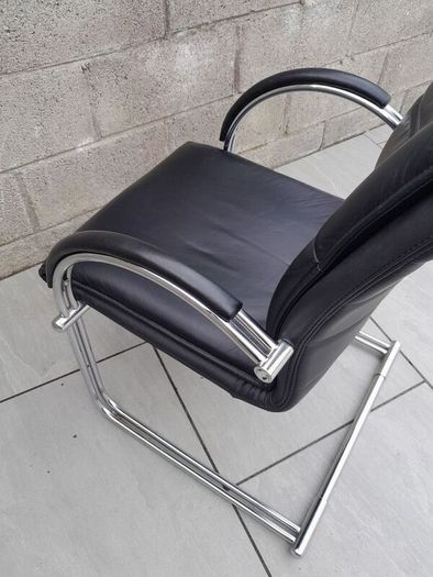 1970's Chrome Tube Leather Chair. Vintage 70's collectable design classic