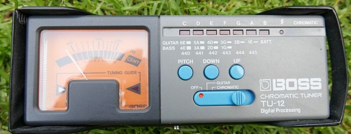 Boss TU-12 Chromatic Tuner for Guitar and Bass Tested