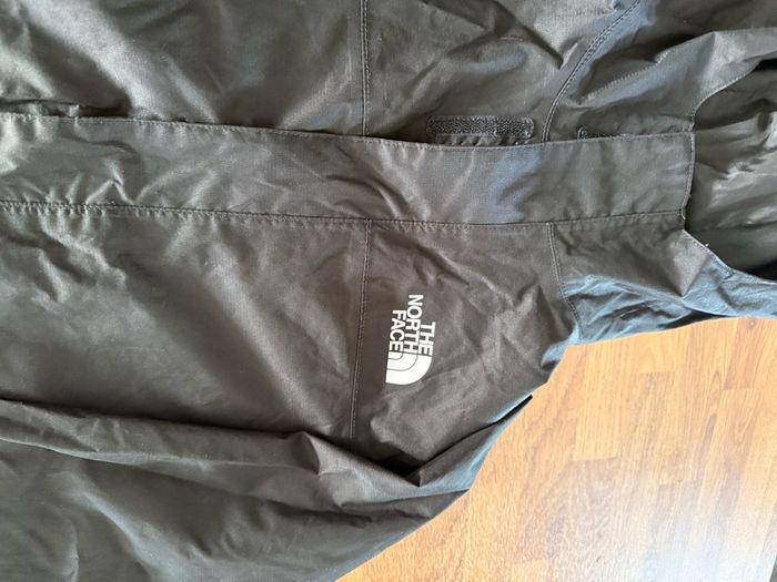 North face wind breaker