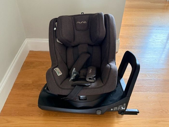 2 Child car seats