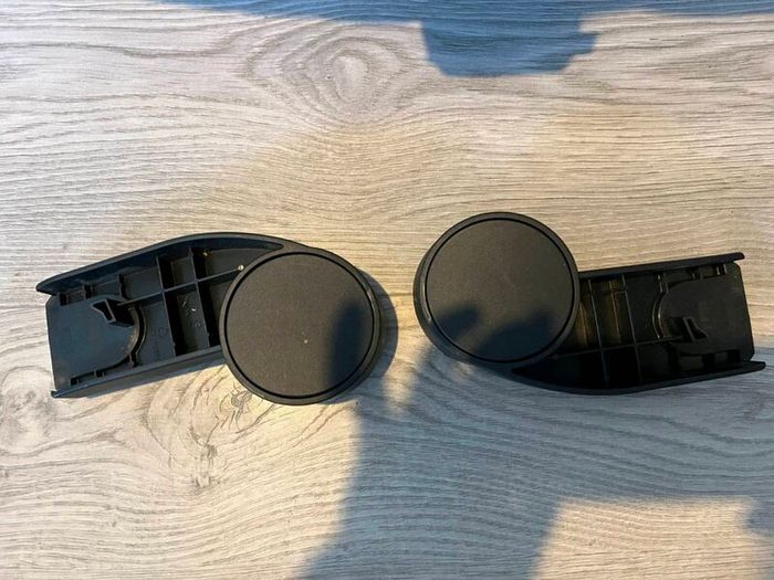 Baby car seat with ISO fix