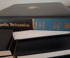 collcctors - britanica encyclopedia set
