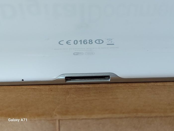 Samsung Galaxy Tab 2, Model GT-P5110, White, Comes with charging Cable, Pin Locked, for parts or repair