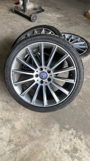 19 inch Mercedes alloys