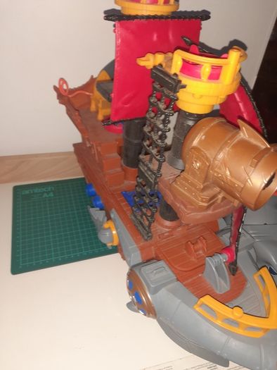 Pirate Ship & Shark Toy Bundle imaginext