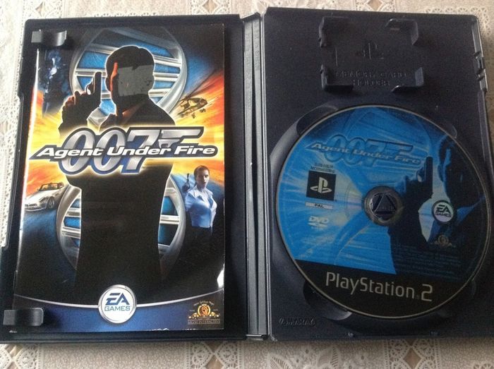 007 Agent Under Fire.  PS2 game
