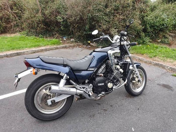 Yamaha FZX750 Fazer