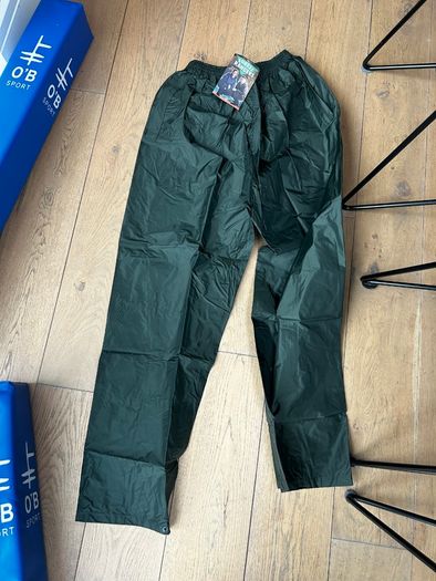 Job lot 280 waterproof trousers