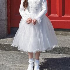 Communion dress suit age 8-9 Portuguese designer.