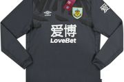 Umbro Kids 2019-20 Burnley Gk Shirt / Grey / Boys 7-8 Years - Free Delivery / Collect