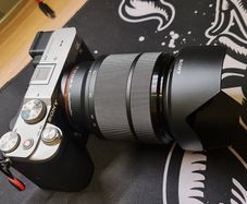 Sony FE 28-70mm f/3.5-5.6 OSS