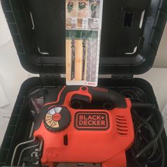 Black & Decker 550W Compact Jigsaw
