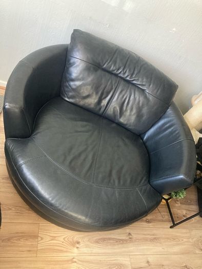 Large cuddle swivel chair - 130cm diameter