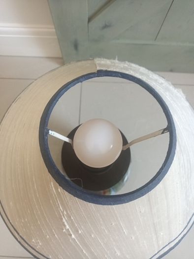 Table lamp