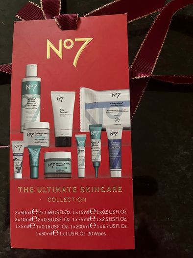 10 Piece NO 7 Ultimate Skincare Gift Set