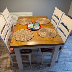 Dinning table and 6 chairs