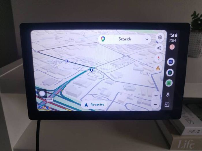 Wireless carplay touchscreen