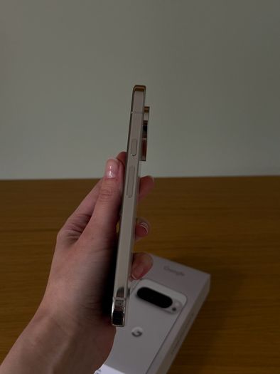 Google Pixel 10 Pro XL 256GB Like New
