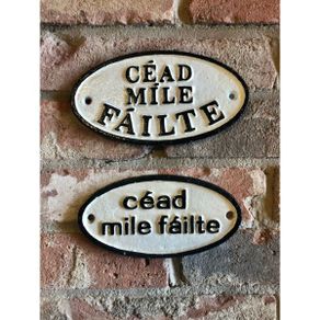 Cead Mile Failte  Oval  Small  HS48
