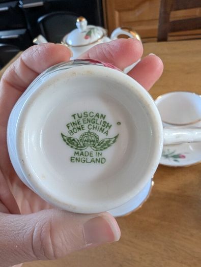 15pc Vintage Tuscan Fine Bone China Set (1947)