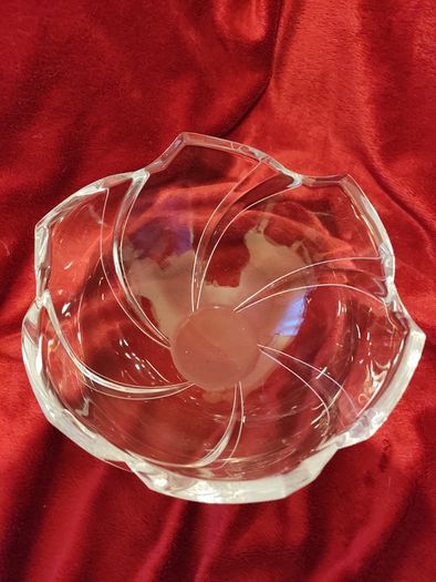 Tiffany & Co Crystal Leaf Bow