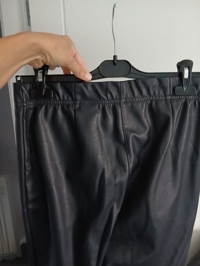 Leather leggins