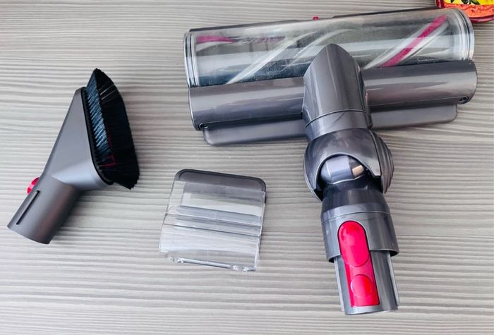 Dyson V11 Absolute