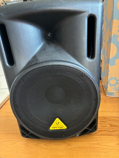 Behringer Eurolive B212D Active PA Speaker, 12" 550W