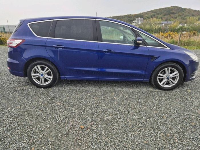 162 Ford Smax 2.0 150bhp