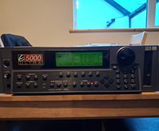 Emu E5000 Ultra sampler with 8 output card