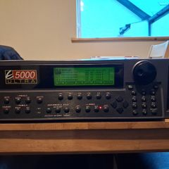Emu E5000 Ultra sampler with 8 output card