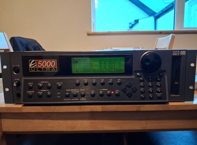 Emu E5000 Ultra sampler with 8 output card