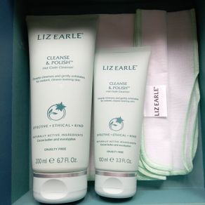 Liz Earle Cleanse & Polish 200ml + 100ml + cloths