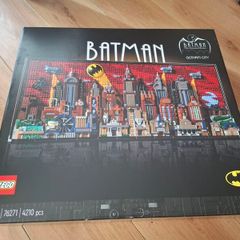 LEGO Art 76271 Batman: The Animated Series Gotham City