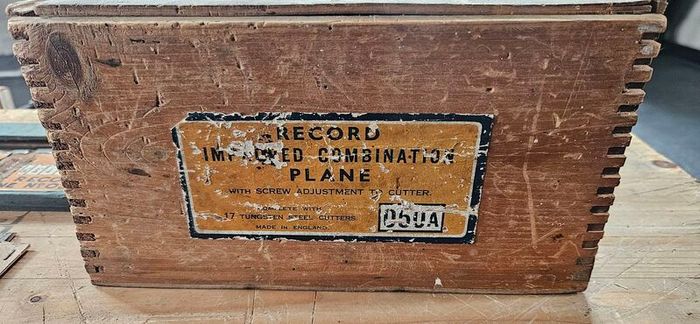 Record 050A combination plane