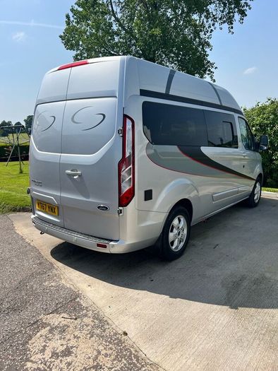 campervan Ford transit custom