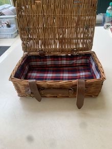 Small wicker basket for hampers /picnics / storage