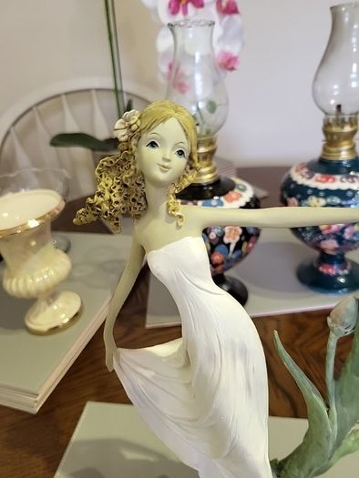 Lady figurine